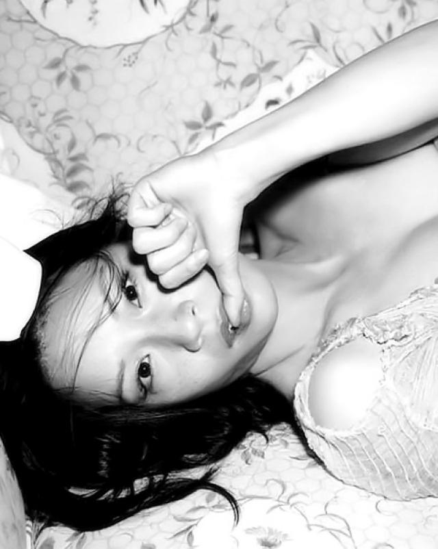 Эротические фотографии со знаменитой азиаткой Lucy Liu